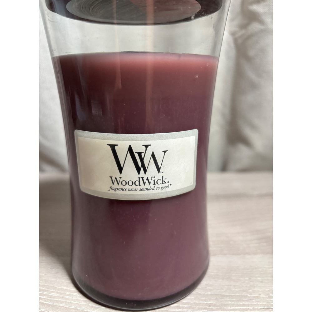 WoodWick Large Hourglass Candle 22oz Purple Wax Wooden Lid Crackling Wick Used - Picture 8 of 8